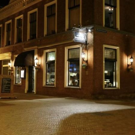 B&B Het Herenhuys Aan De Historische Gracht Van Kollum Exteriér fotografie