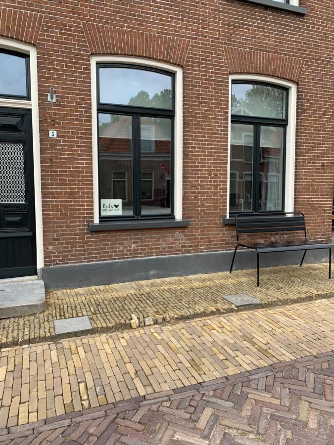 B&B Het Herenhuys Aan De Historische Gracht Van Kollum Exteriér fotografie